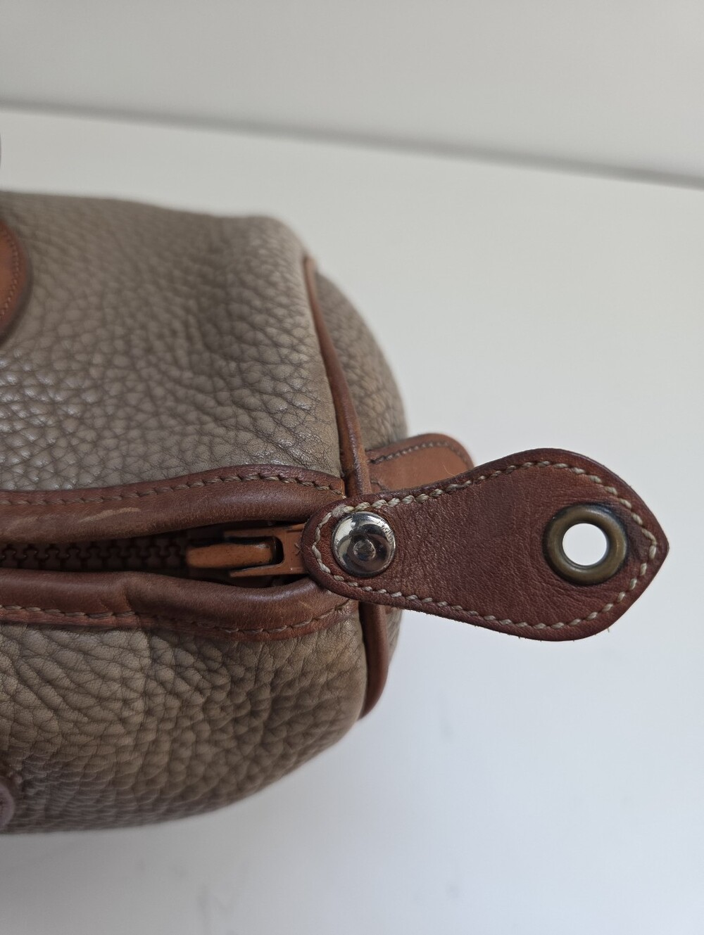 Vintage Dooney and Bourke Barrel Satchel Pebbled All-Weather Leather Bag - Picture 9 of 12